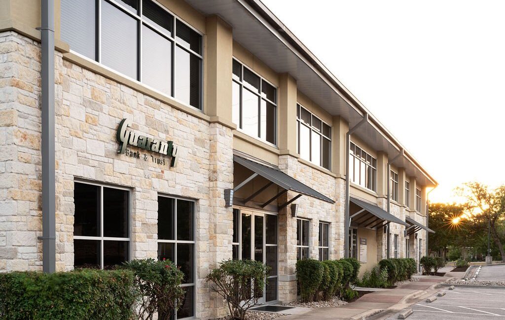 Guaranty Bank & Trust - Lakeway