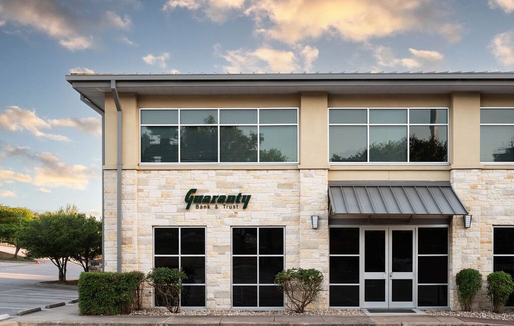 Guaranty Bank & Trust - Lakeway