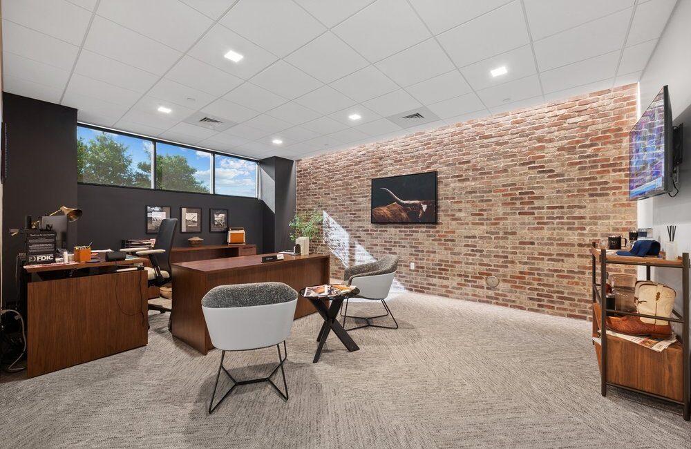 Guaranty Bank & Trust - Lakeway